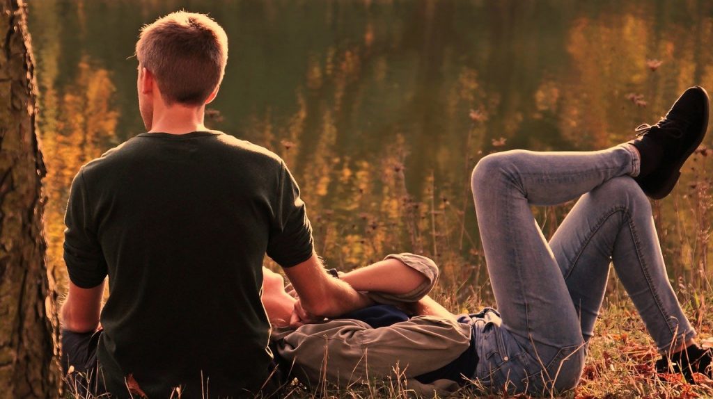 signes qui montrent qu'un homme est amoureux